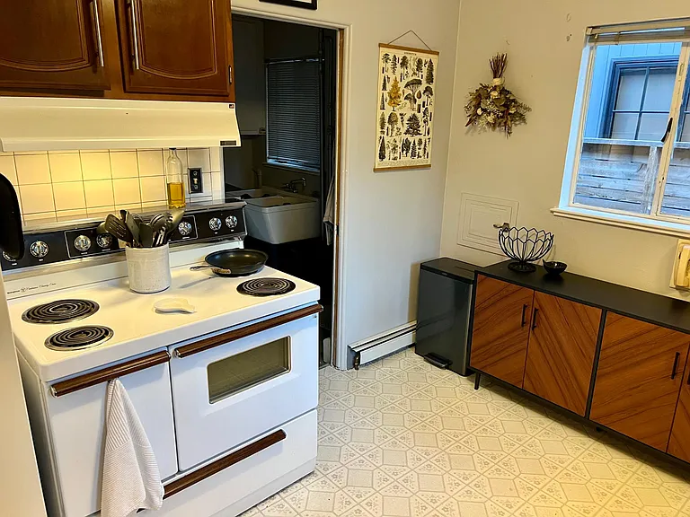 1555 S Clarkson St — Photo 10