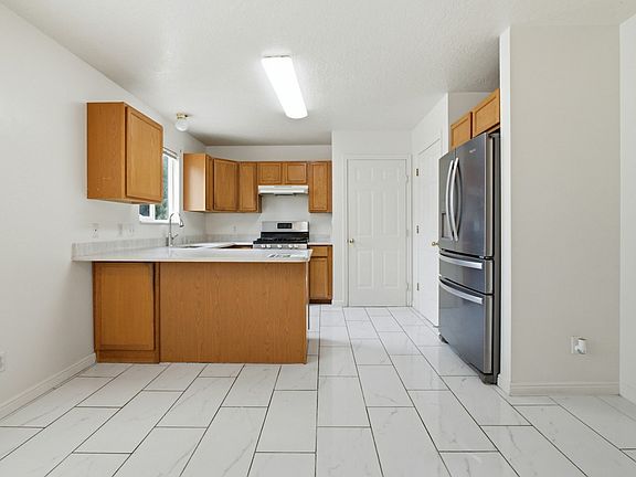 5th image of 1421 W 50th St S