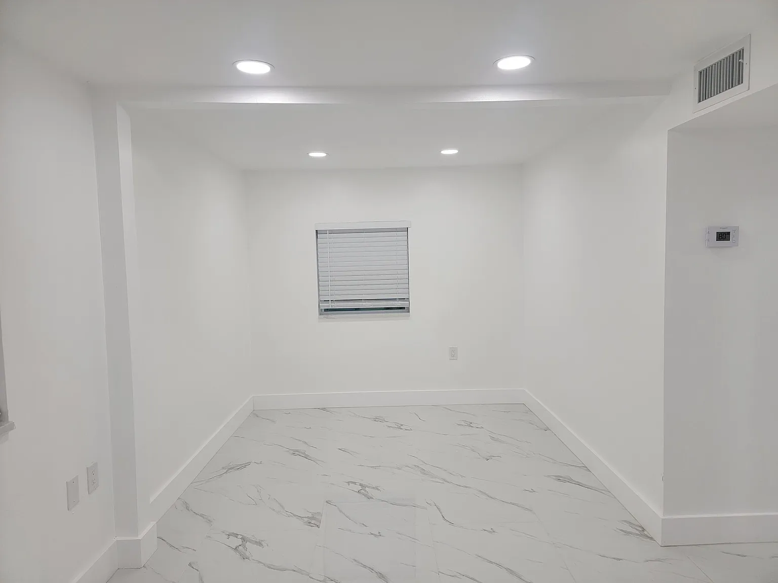 2 bed, 1.0 bath, 1540 sqft, $1,400 — Photo 4