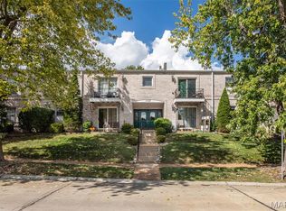 4347 Chateau De Ville Dr APT G, Saint Louis, MO 63129