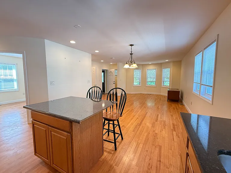 17 Tremlett St #1 — Photo 14