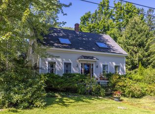 20 Sea St, Rockport, ME 04856