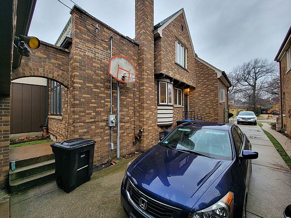 4th image of 6079 N Kirkwood Ave