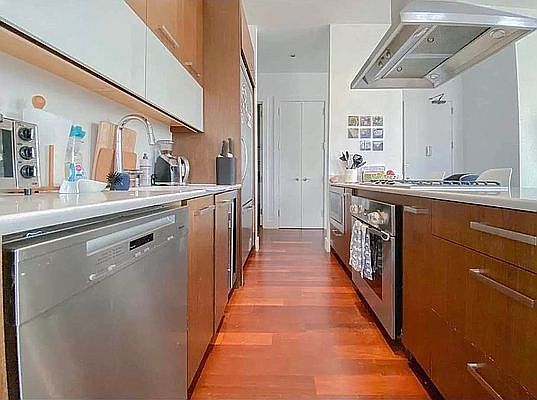 3rd image of 166 Montague St APT 5A