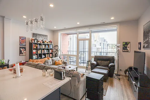 2402 W Carmen Ave #201 Photo 1