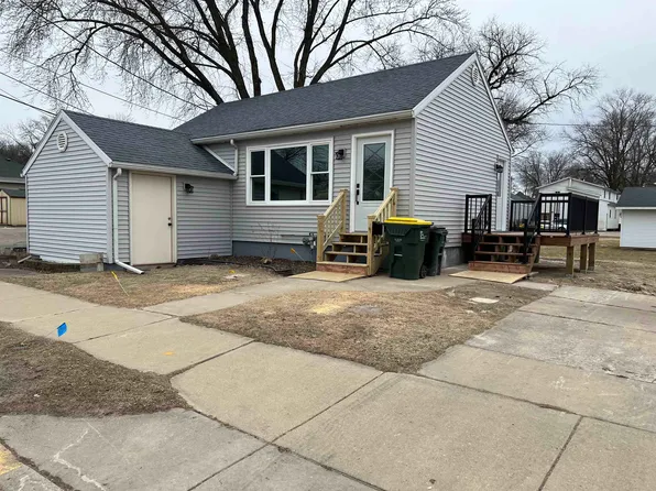 219 W 6th St, Richland Center, WI 53581