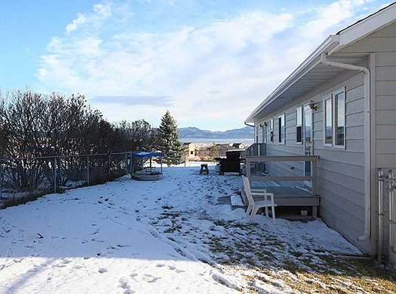 3rd image of 70 Hannah Ln