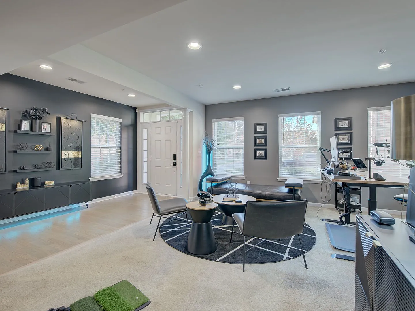 Lovely TH Available Now in Bowie! HCVP Warmly Welcomed. — Photo 4