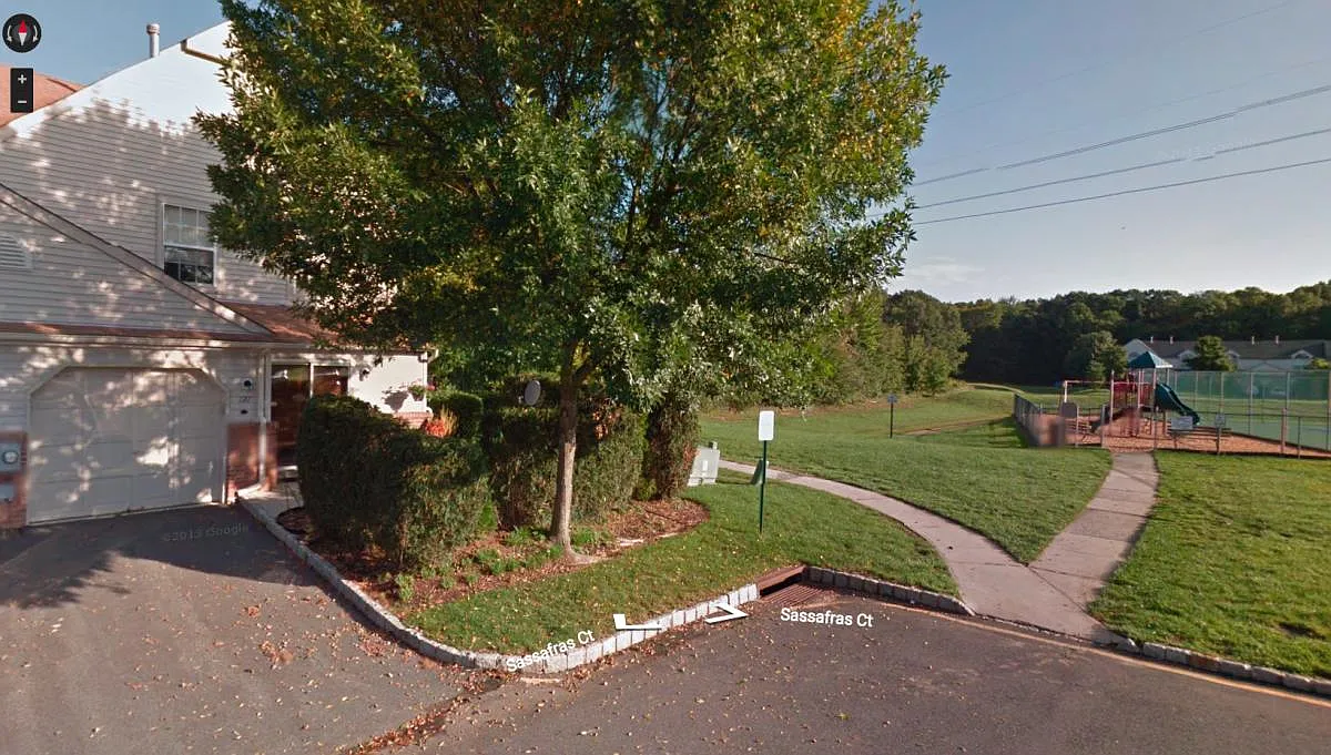 3 bed, 2.5 bath, 1700 sqft, $4,000 — Photo 3