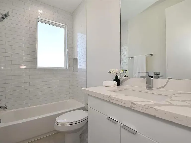 3609 Dennis St — Photo 31