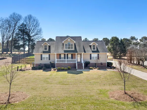 398 Magnolia Ln, Chatsworth, GA 30705