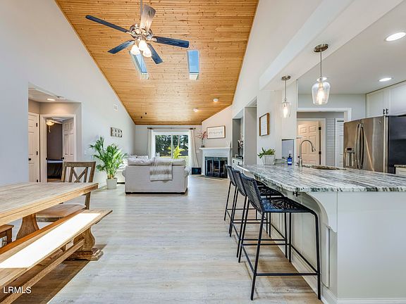 5th image of 35 Grande Oaks Drive