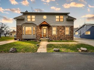 5854 E Woodland Dr, Port Clinton, OH 43452