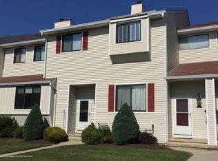 442 Middlewood Rd, Middletown, NJ 07748