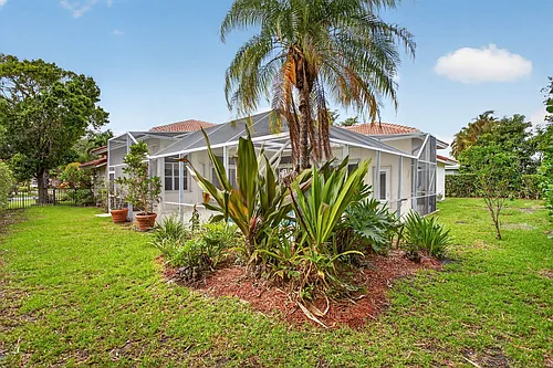10251 NW 62nd Dr Photo 1