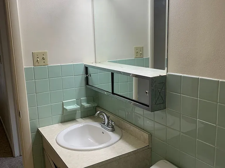 1140 Edgar Ave — Photo 13
