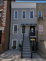 212 Pennsylvan Avenue