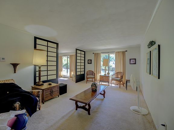 3rd image of 1633 Bonnie Dr
