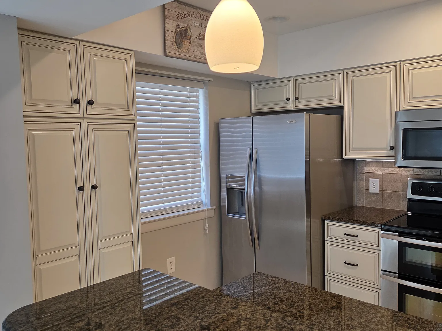 10100 Lake Shore Dr — Photo 1