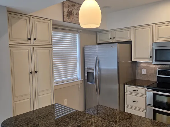 10100 Lake Shore Dr, Myrtle Beach, SC 29572