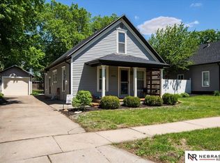 4934 Knox St, Lincoln, NE 68504