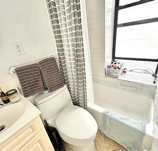 1235 1st Ave #21 — Photo 8