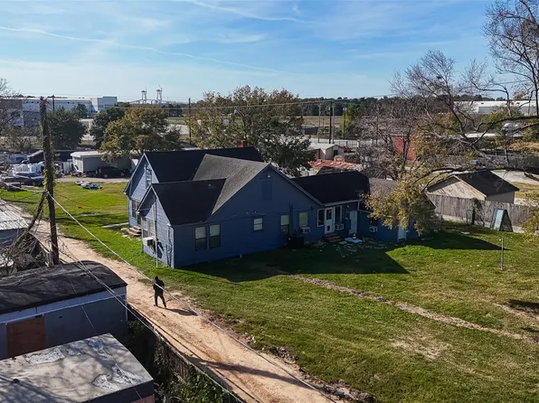 15627 Market St, Channelview, TX 77530