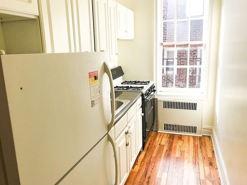 2nd image of 11123 76th Rd APT E2