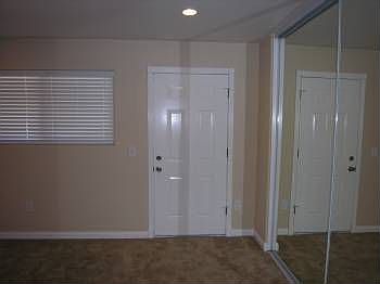 3rd image of 1337 Oakdale Ave