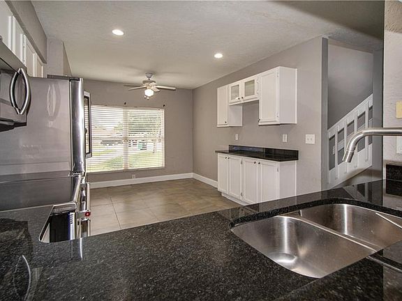 4th image of 3041 Barrymore Ct