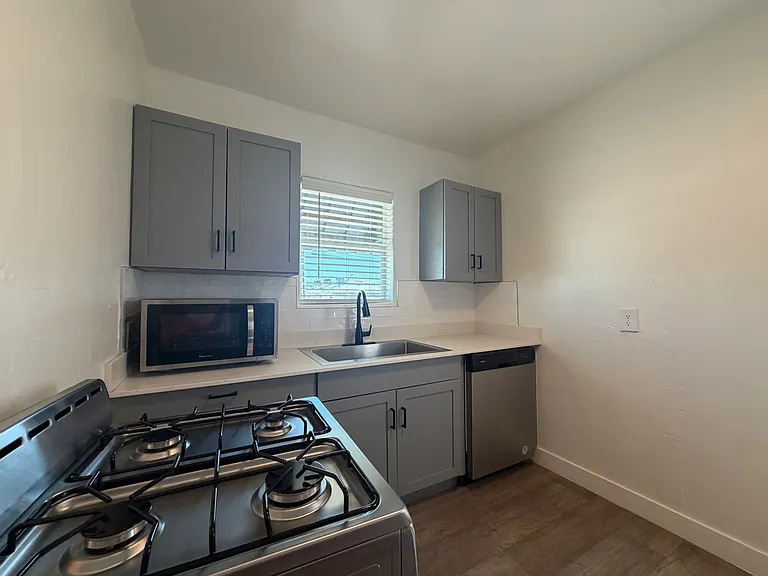 736 E Turney Ave #1 — Photo 1