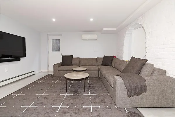 Sold by Fillmore | media 21