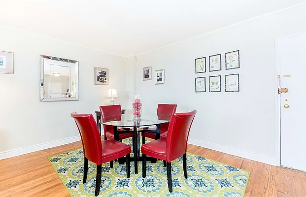 Sold by Re/Max In The City | media 18