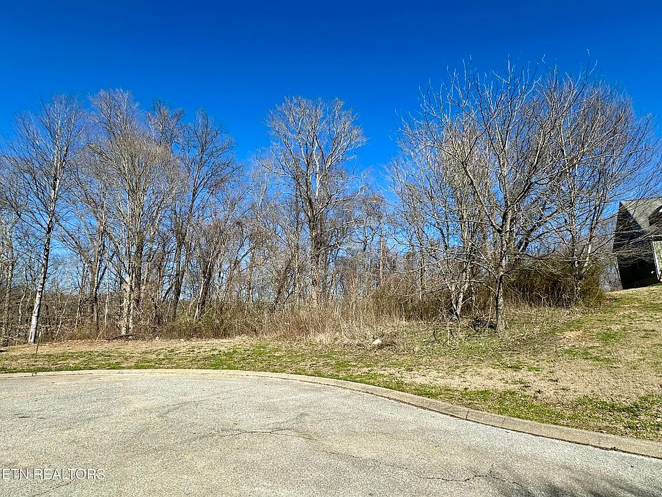 1st image of Coventry Dr