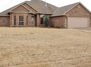 1604 SW Sandra Cir, Lawton, OK 73505