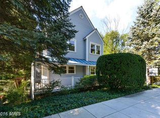 5720 Macarthur Blvd NW, Washington, DC 20016