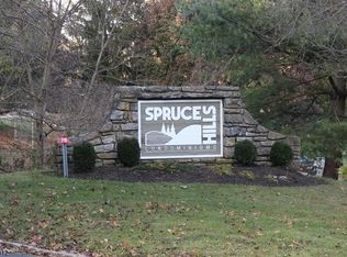 1510 Spruce Hills Dr #1510, Glen Gardner, NJ 08826