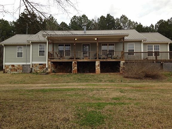 Front of house facing lake