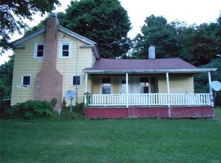 6036 Tiller Rd, Munnsville, NY 13409