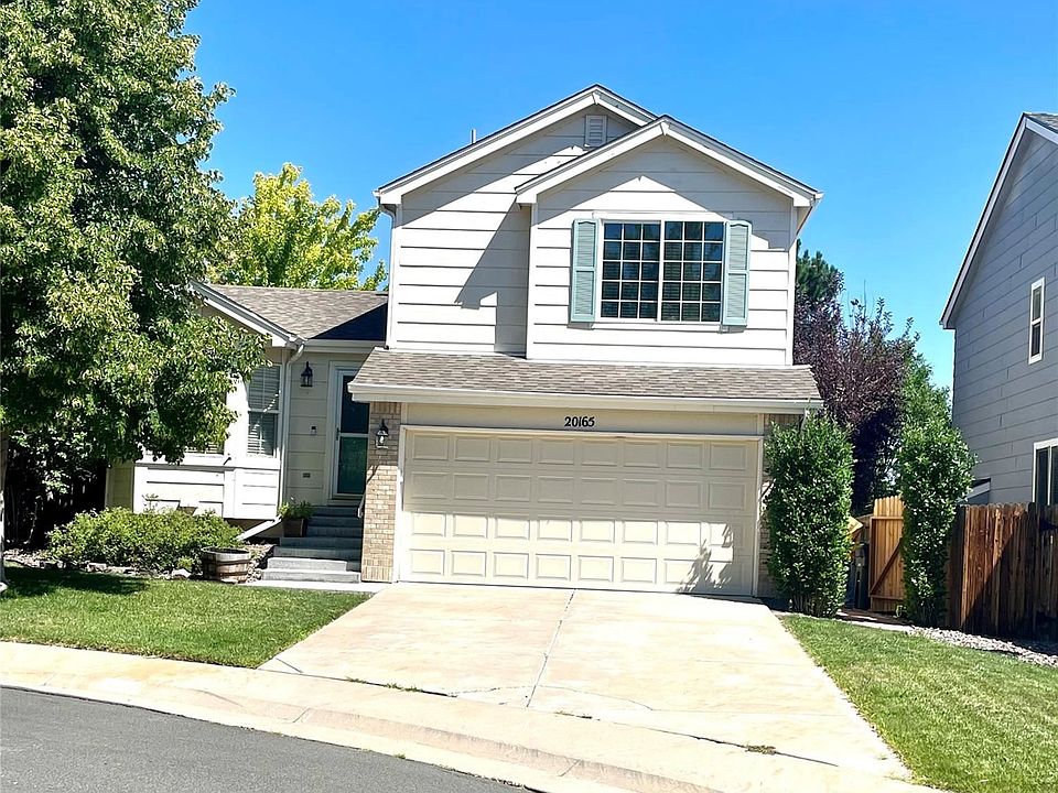 1st image of 20165 E Williamette Ln