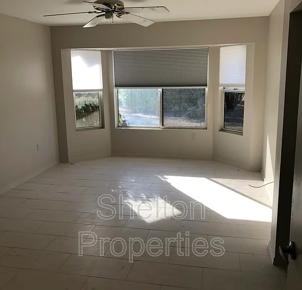 14305 W Heritage Dr — Photo 4