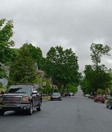 Exterior Neighborhood (street photo)