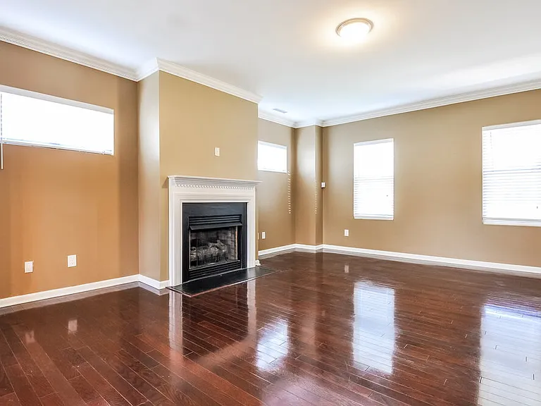 5045 Stonewood Pines Dr — Photo 3
