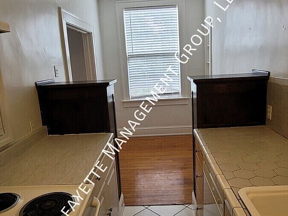 2nd image of 1310 Willow Branch Ave APT 19