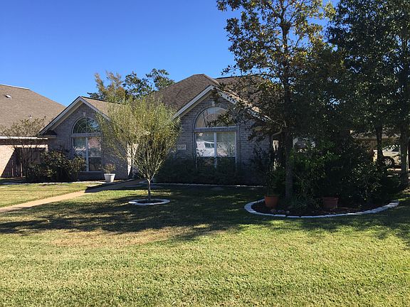 3rd image of 2327 Kendal Green Cir