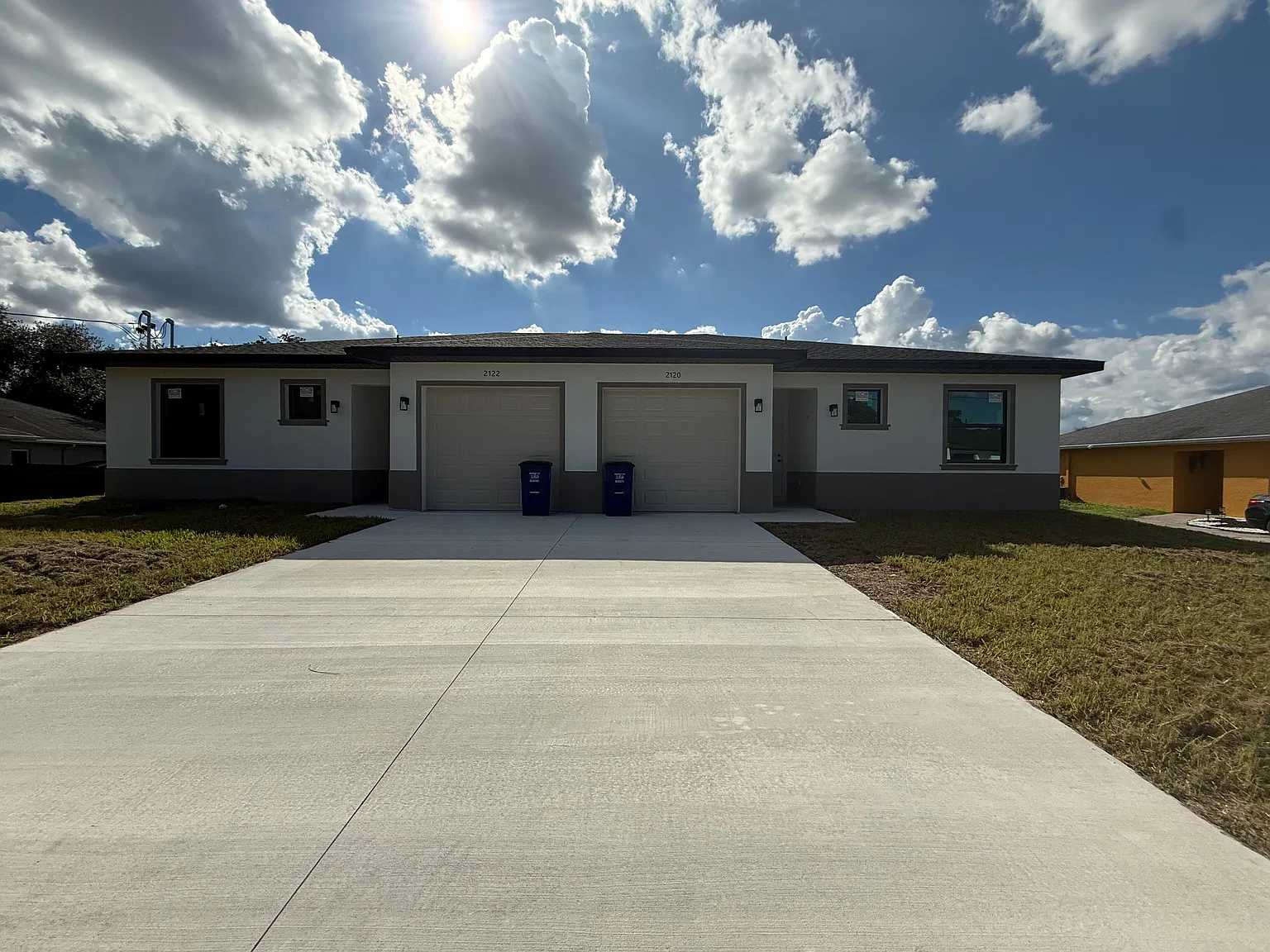 3 bed, 2.0 bath, 1218 sqft, $1,649 — Photo 2