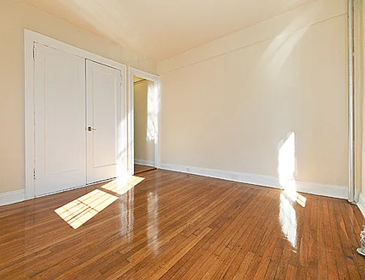 Rented by SW Queens Mezzanine | media 31