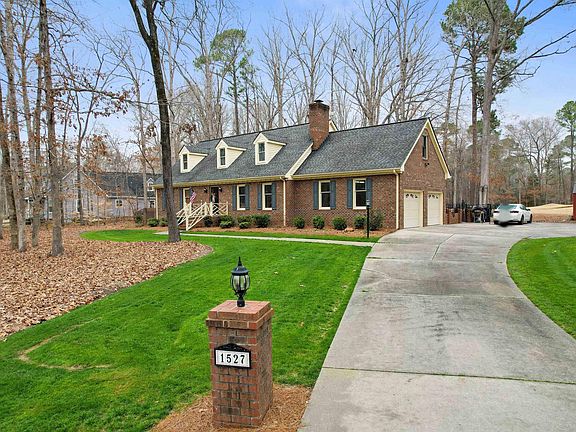 2nd image of 1527 Keith Hills Rd