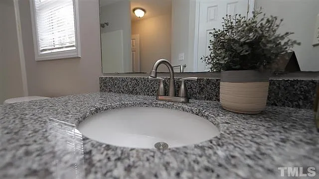 1056 Mailwood Dr — Photo 11