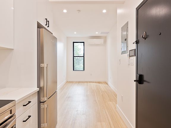 5th image of 378 Kosciuszko St #4